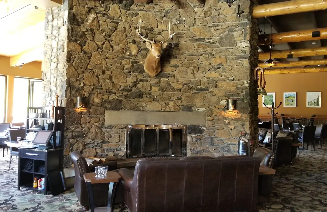 Sunshine Mountain Lodge-1