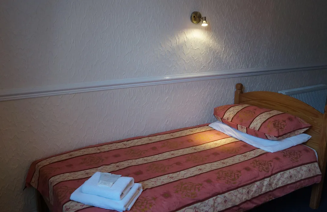 The Hampton Court Guesthouse-1
