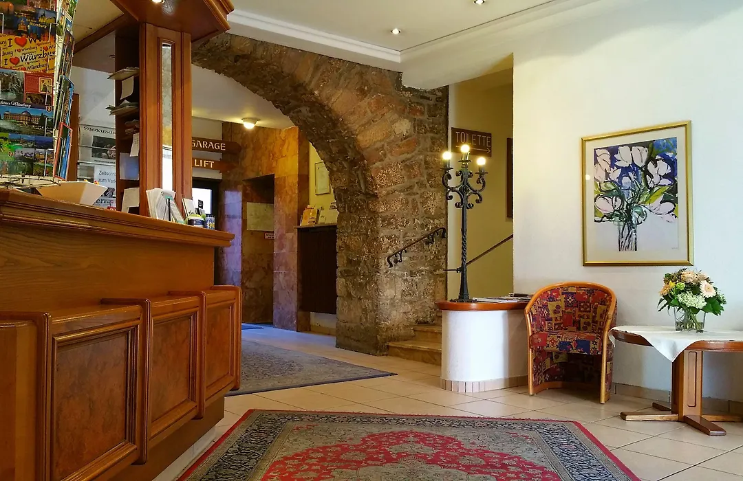 City Partner Hotel Strauss-1