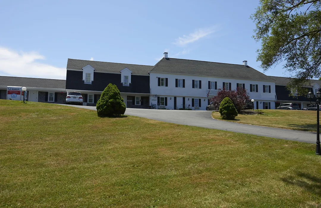 Sandwich Lodge & Resort-1