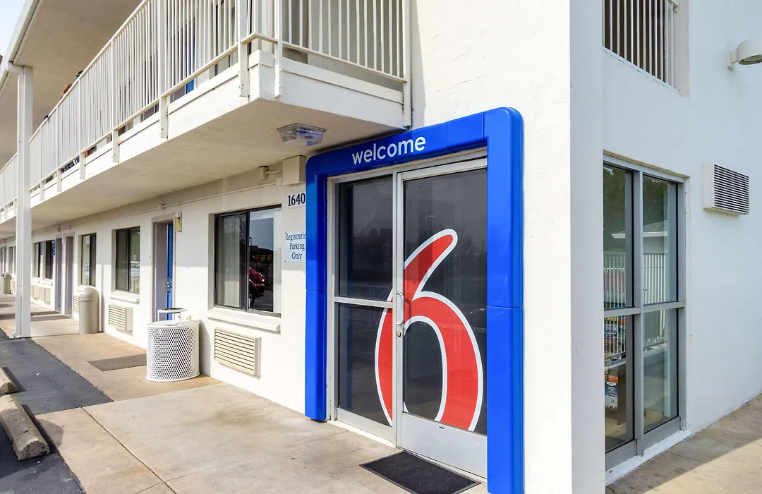 Motel 6-Redding, Ca - Central-1