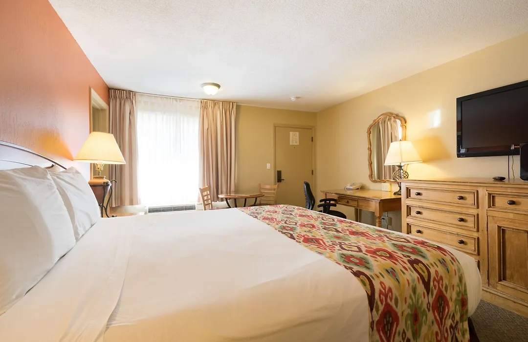 Sandpiper Lodge - Santa Barbara-1