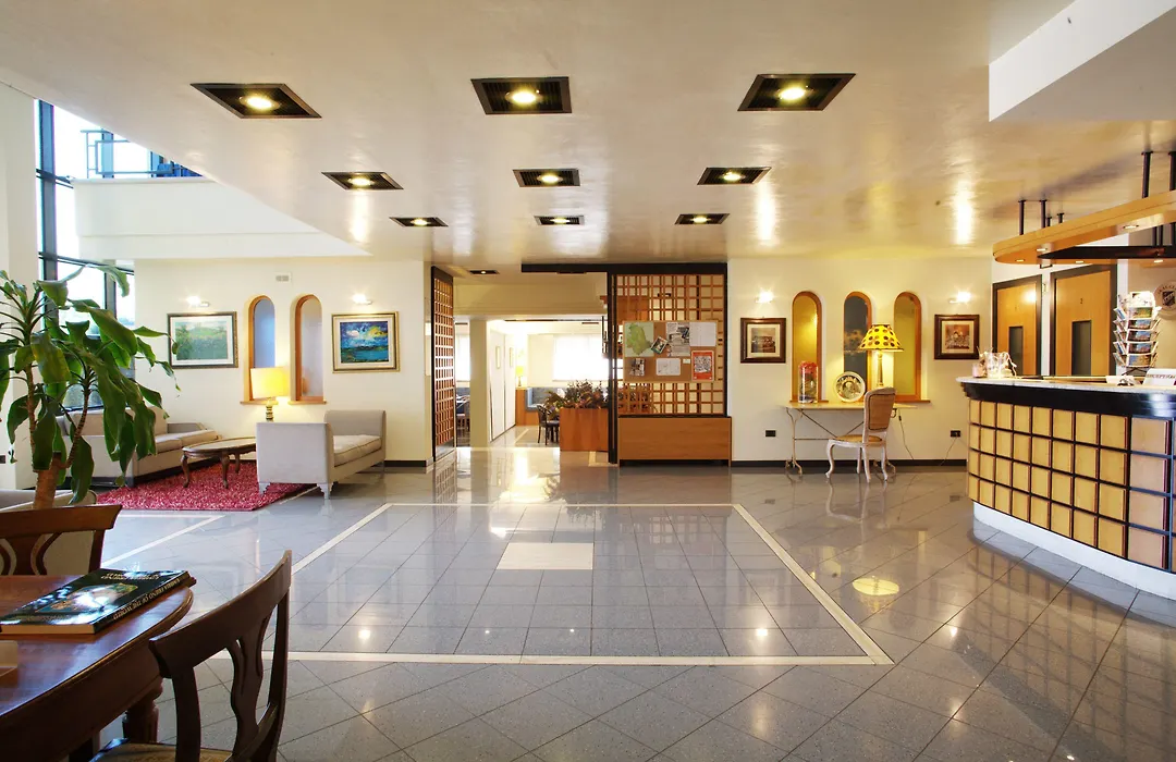 Hotel Cristallo di La Rosetta Srl-1