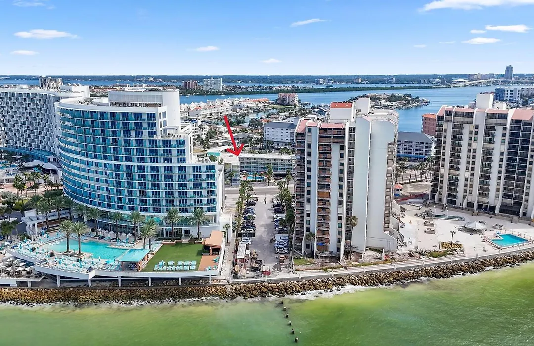Pelican Pointe Clearwater Beach Hotel-1
