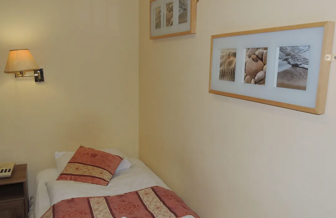 Dolphin Hotel-1