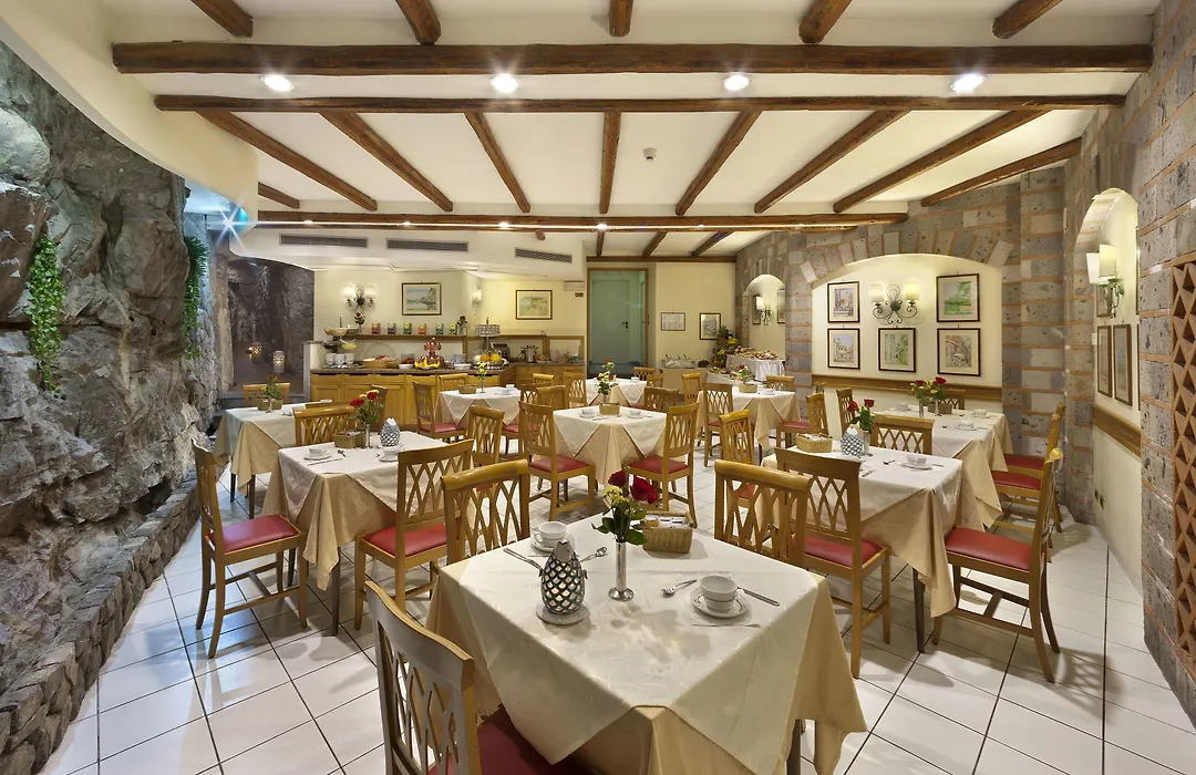 Hotel Del Mare-1