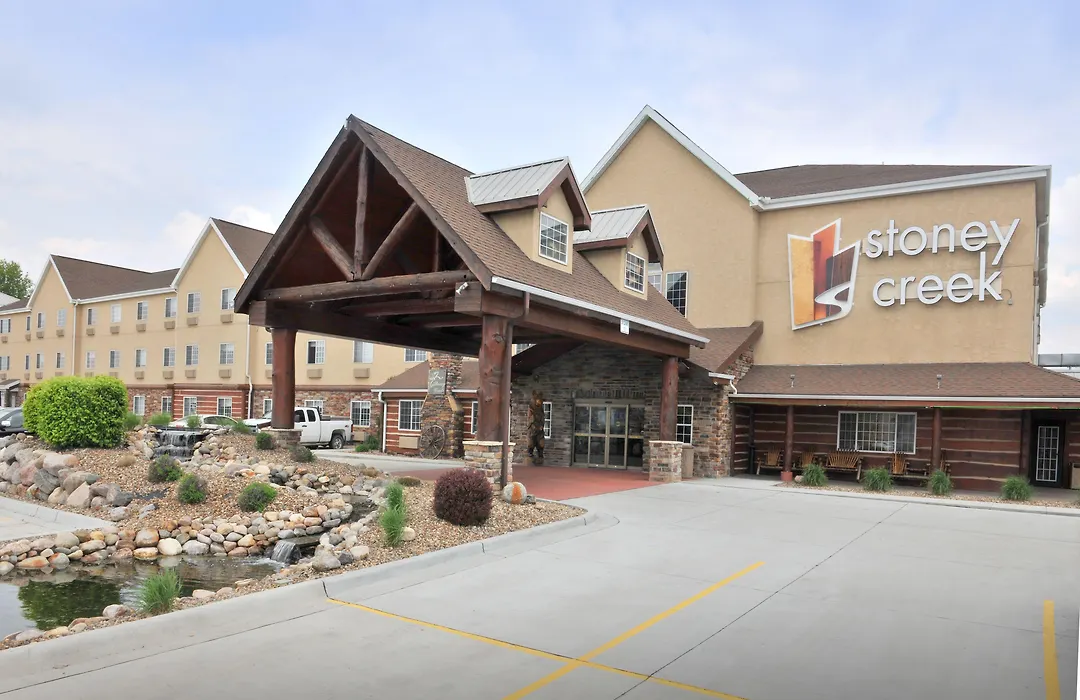 Stoney Creek Hotel St. Joseph-1