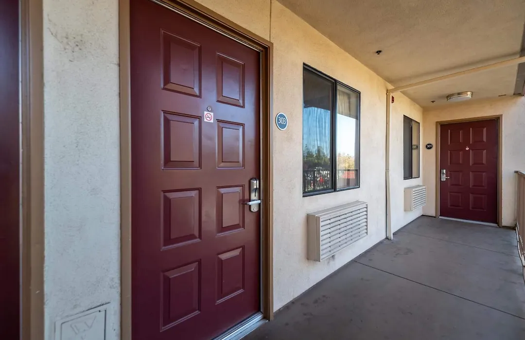 California Inn And Suites, Rancho Cordova-1