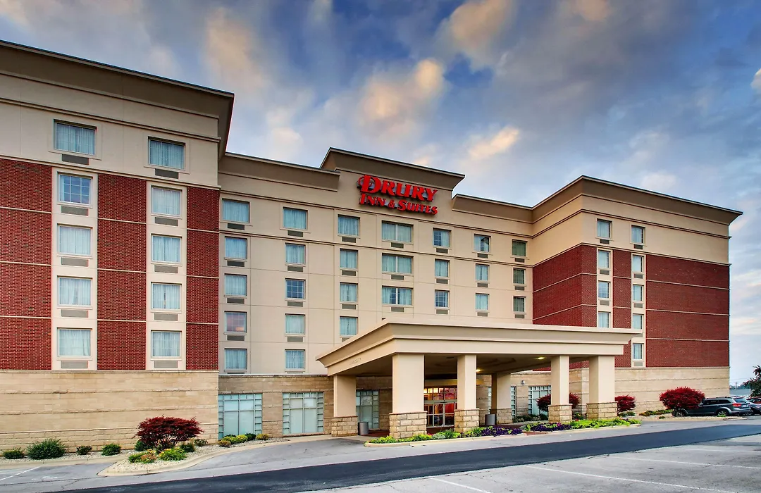 Drury Inn & Suites Findlay-1