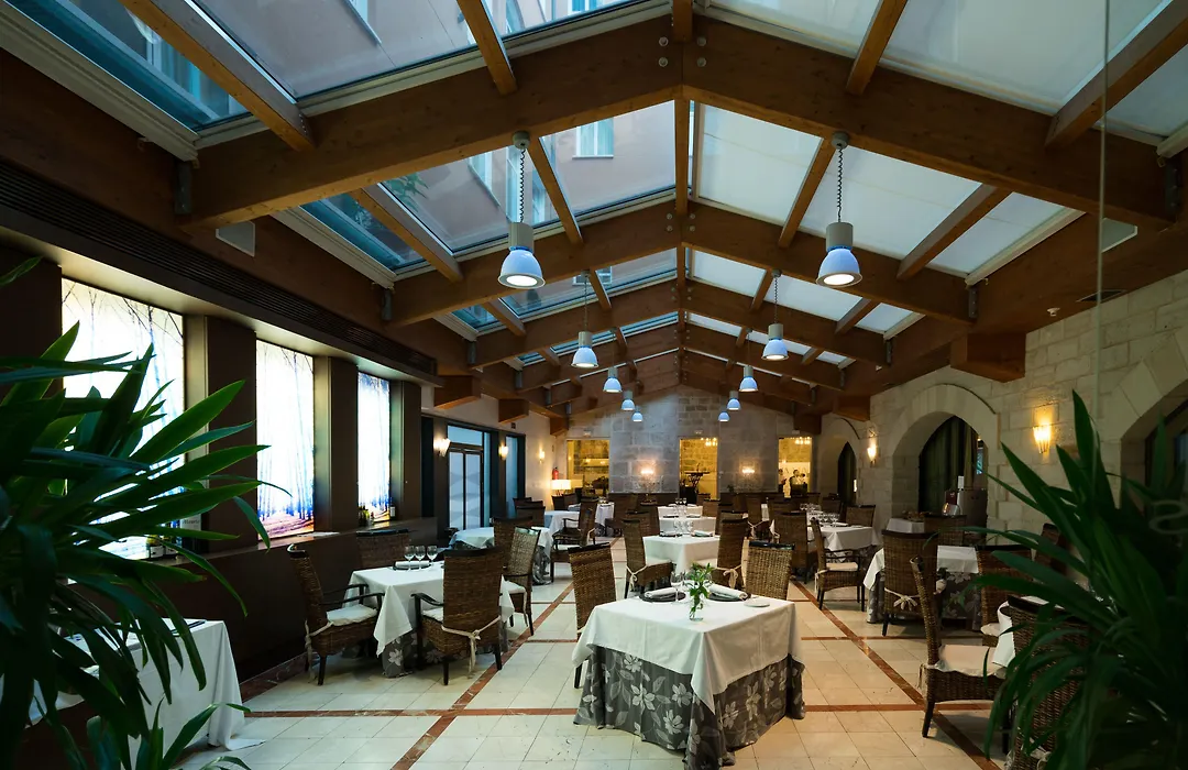 Palacio de los Blasones Suites-1