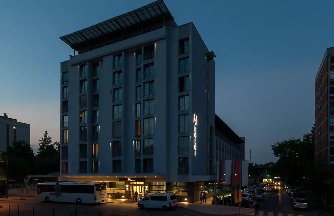 M Hotel-1
