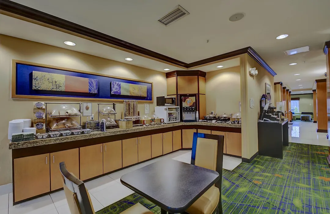 Fairfield By Marriott Inn & Suites Worcester Auburn-1