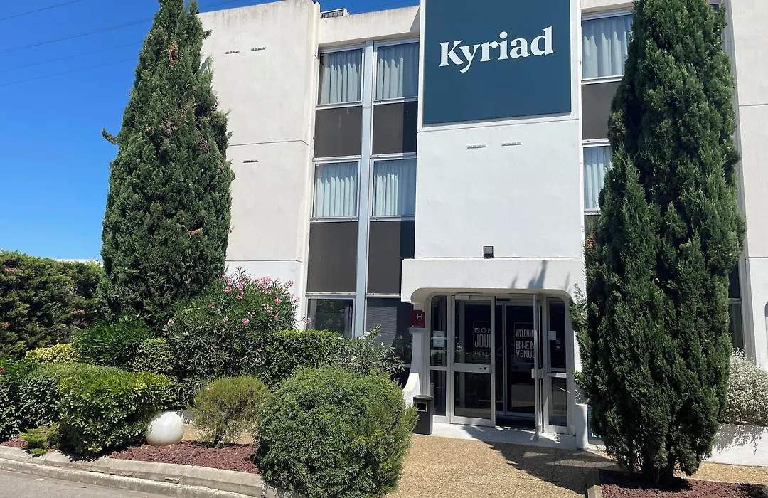 Kyriad Martigues Sud-1