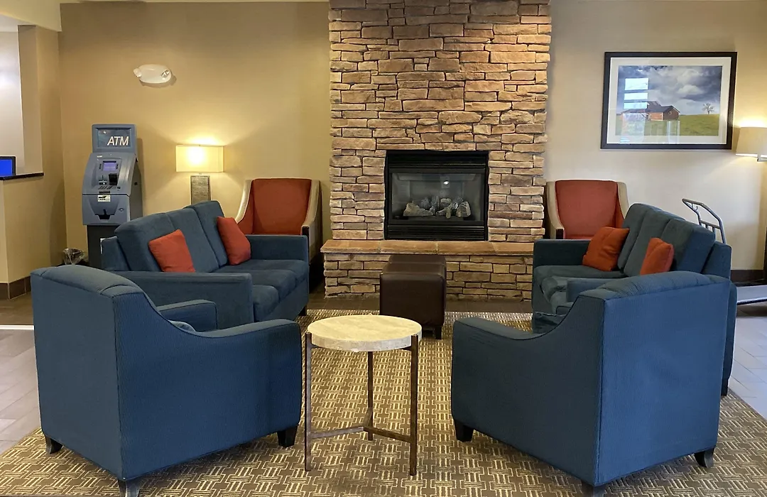 Comfort Suites Coralville I-80-1