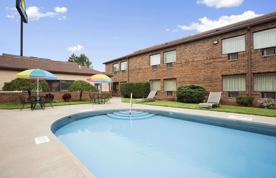 Days Inn By Wyndham Middletown-1