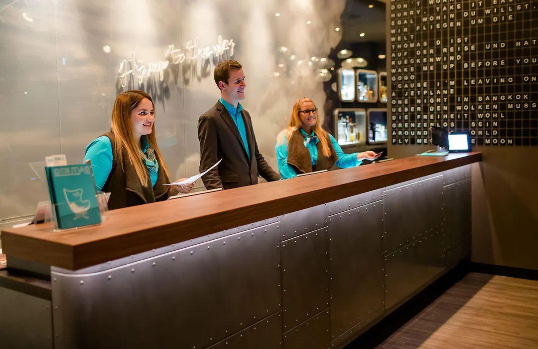 Motel One Frankfurt-Airport-1