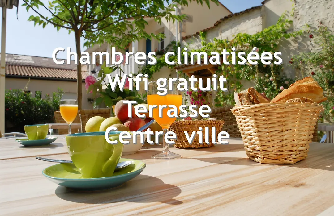 Cit'Hotel Le Cheval Blanc-1
