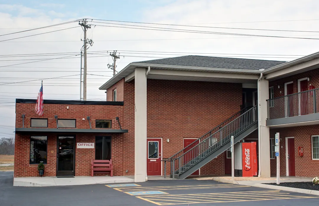 Luxbury Inn & Suites-1