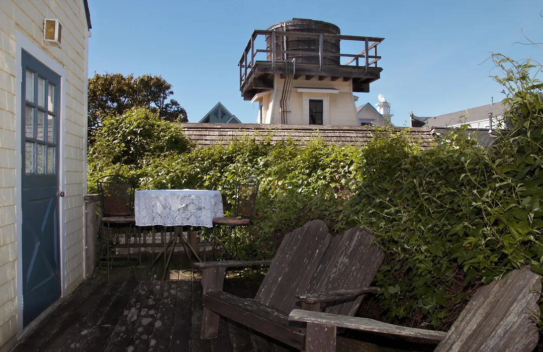 Headlands Inn Bed And Breakfast-1