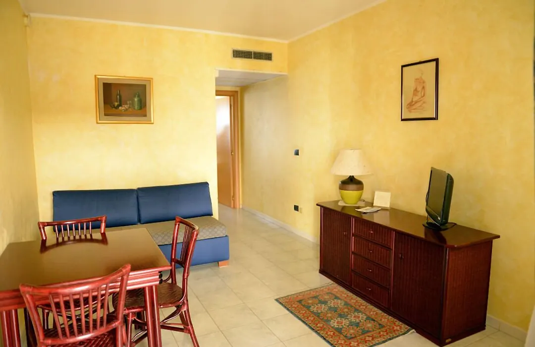 Hotel Blue Rose'S-1