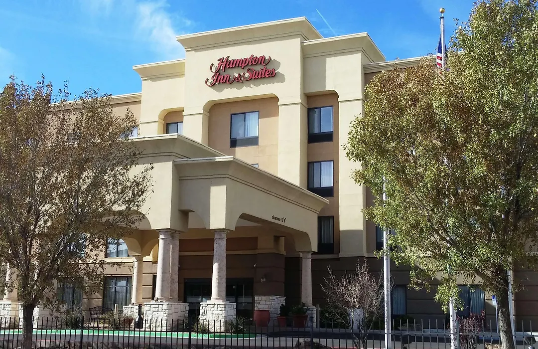 Hampton Inn & Suites - Coors Road-1