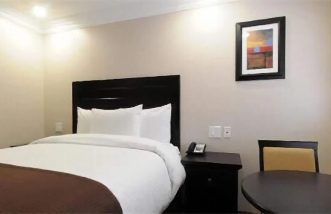 Raincross Hotel Riverside-1