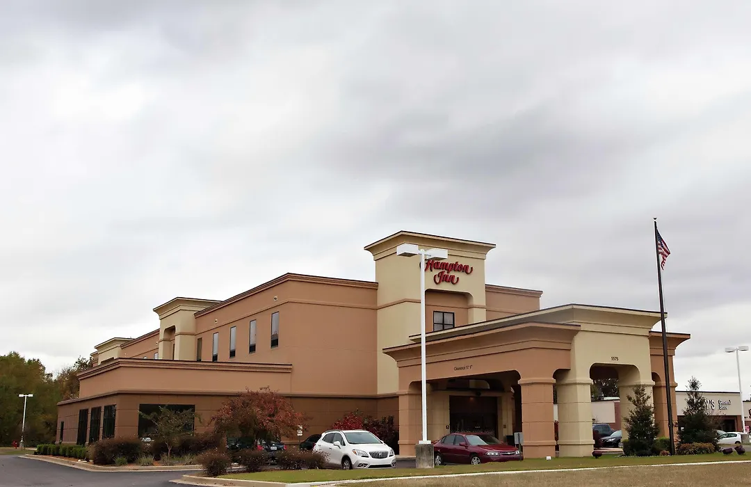 Hampton Inn Martin-1