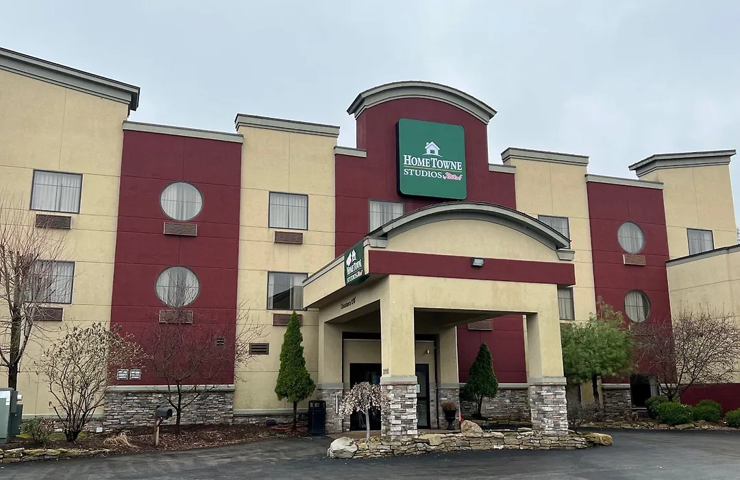 Hometowne Studios & Suites By Red Roof Washington-1