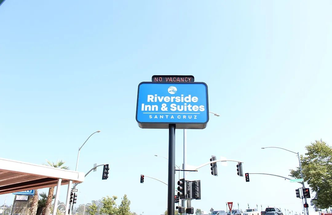 Riverside Inn & Suites Santa Cruz-1