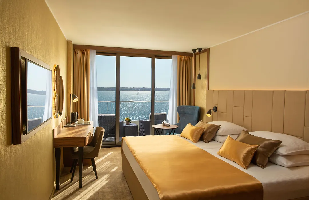 Grand Hotel Bernardin-1