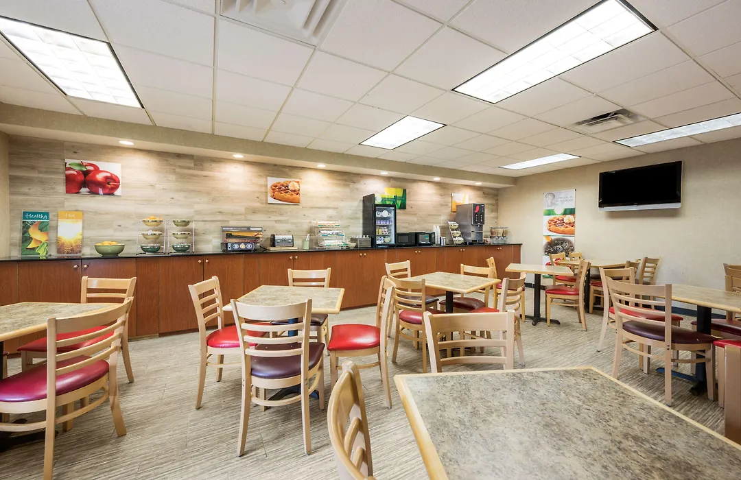 Quality Inn & Suites Fishkill South Near I-84-1