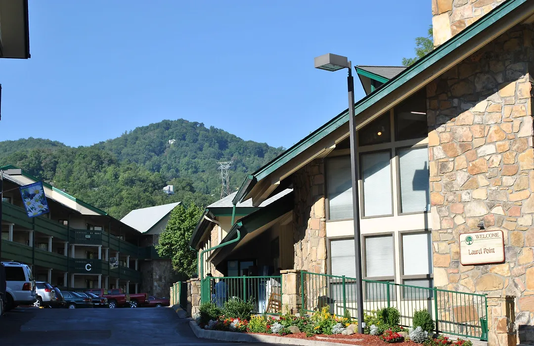 Laurel Point Resort-1