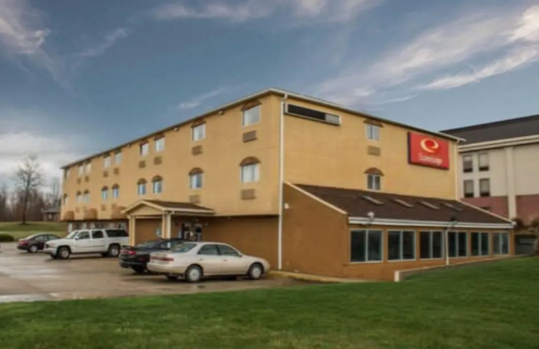 Econo Lodge-1