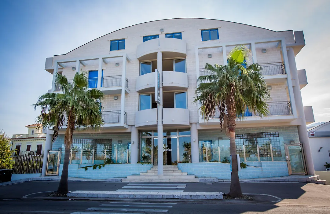 Residence Miljunka-1