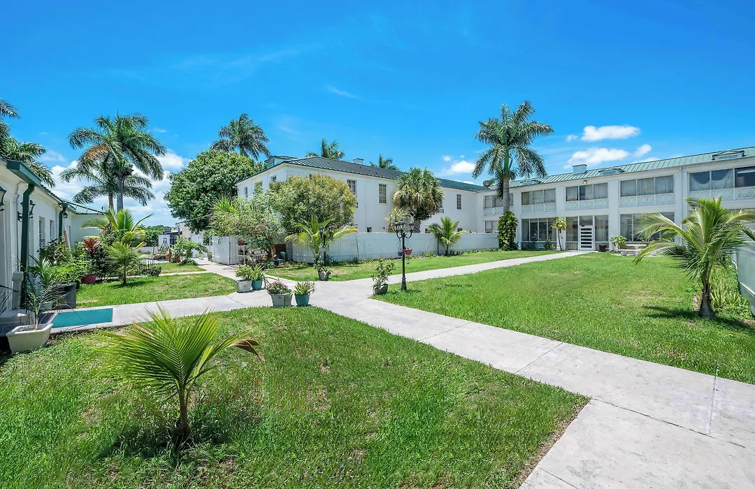 Americas Best Value Inn Historic Clewiston Inn-1