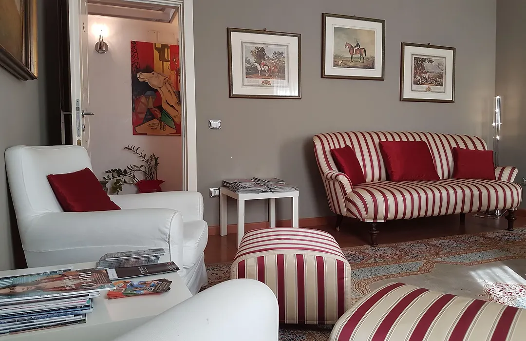 Small Hotel Royal-1