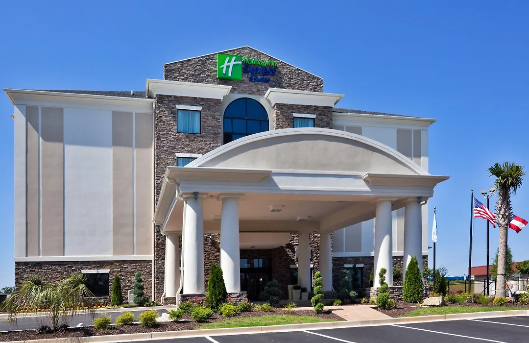 Holiday Inn Express & Suites Atlanta Southwest-Fairburn-1
