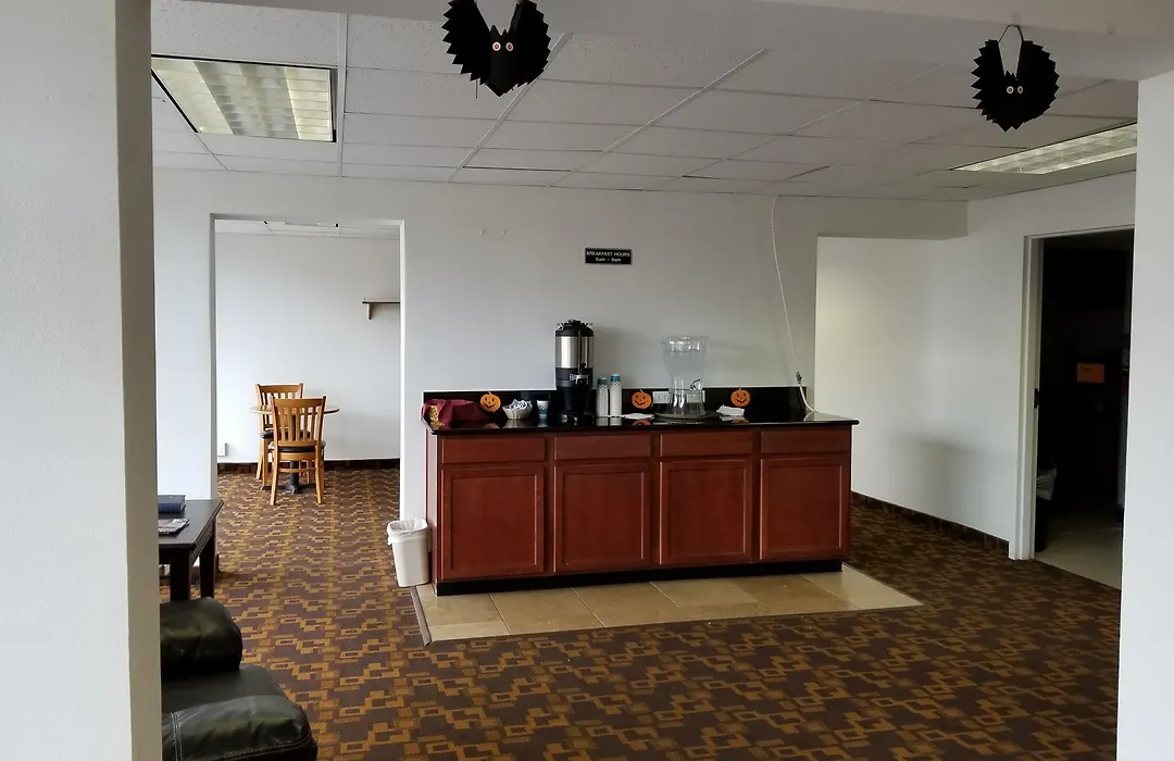Suburban Studios Pueblo North-1