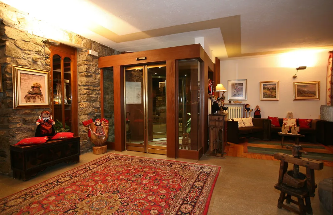 Hotel Pilier D'Angle & Wellness-1