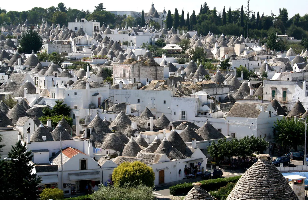 Trulli Holiday Albergo Diffuso-1