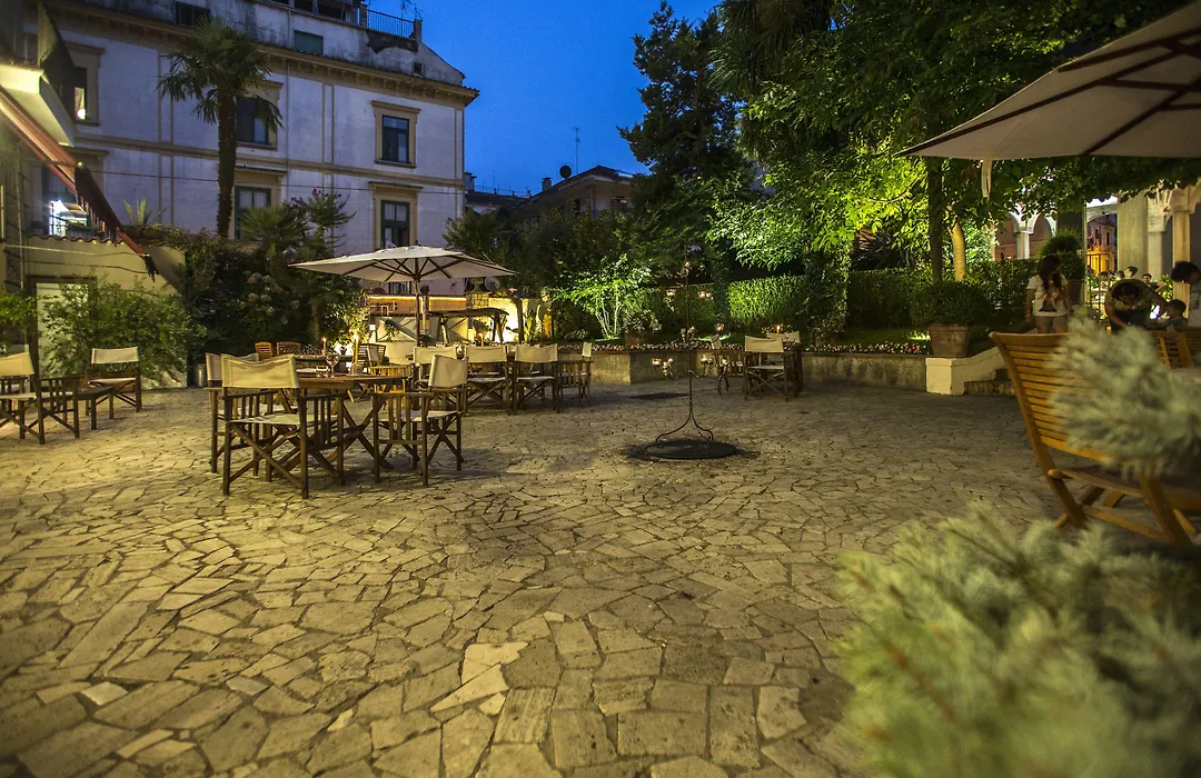 Hotel Victoria Maiorino-1