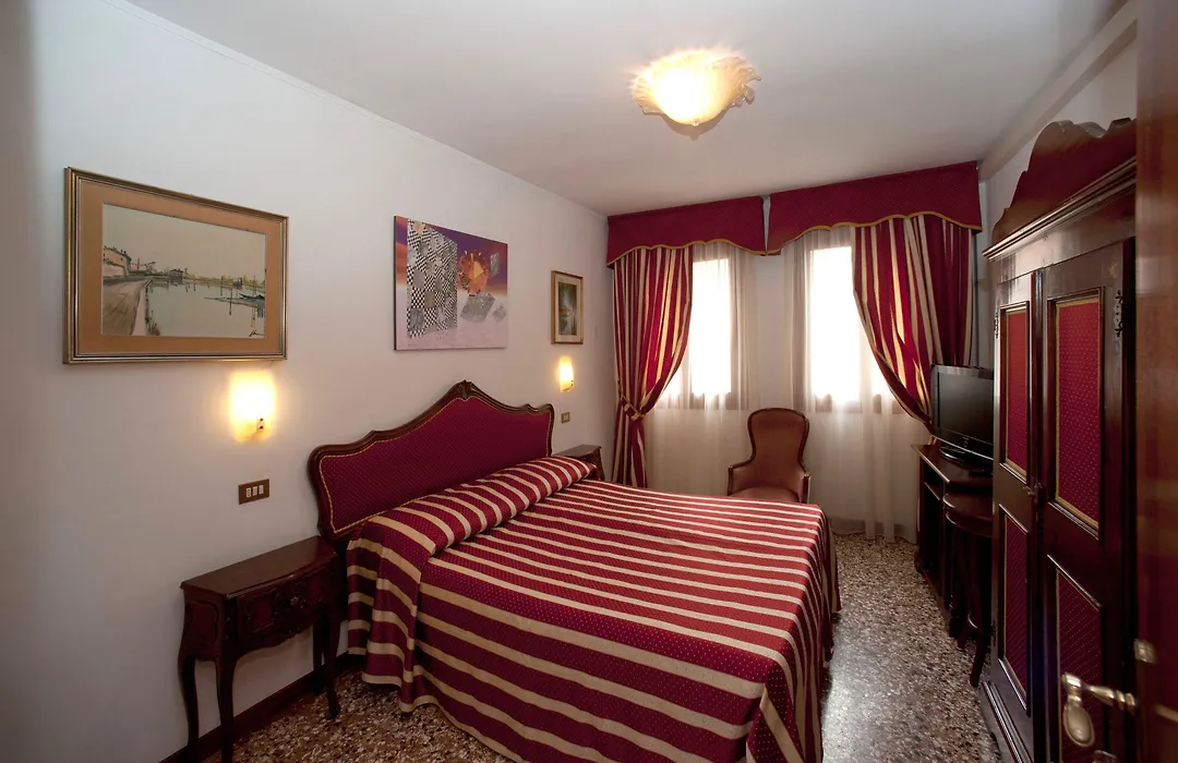 Hotel Fontana-1