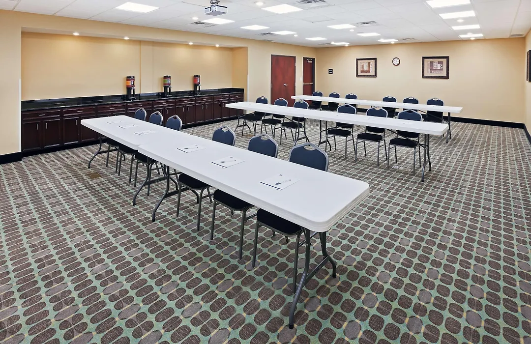 Hampton Inn & Suites Dumas-1