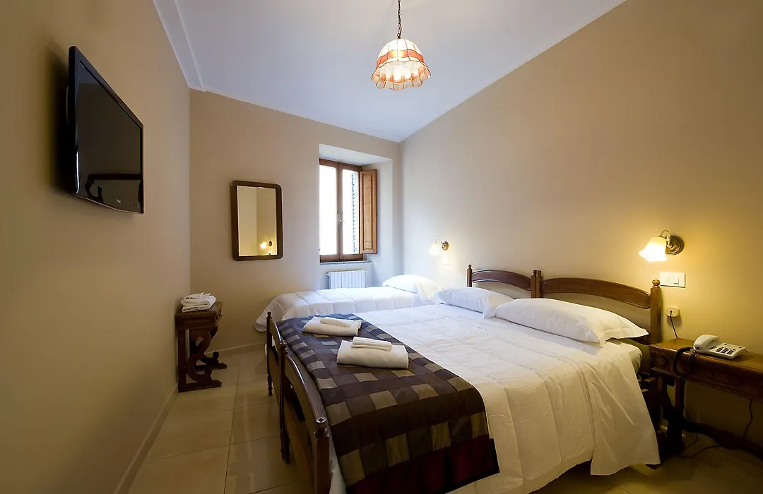 Hotel Properzio-1