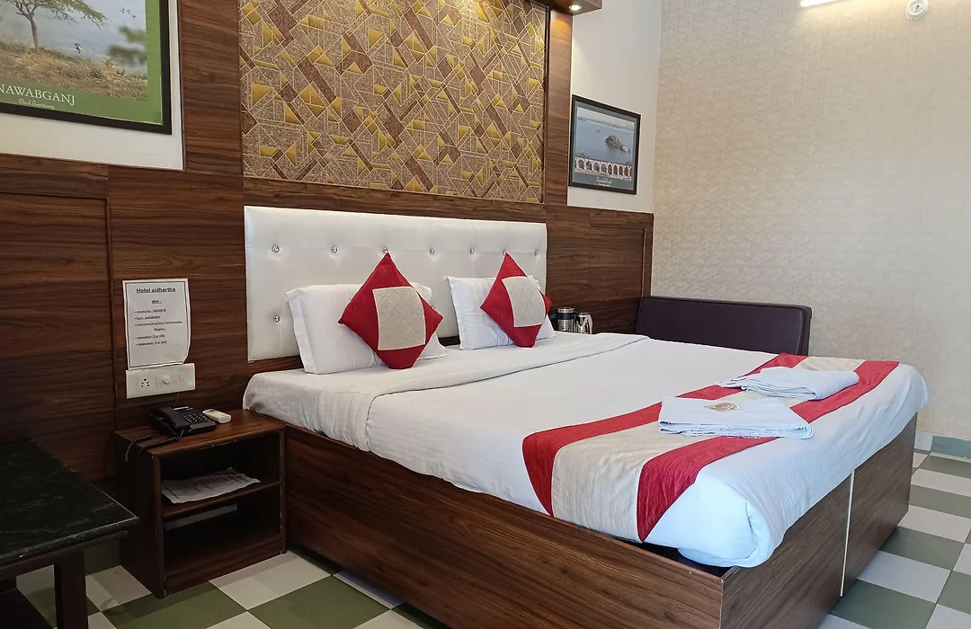 Hotel Sidhartha Walking Distance From Tajmahal-1