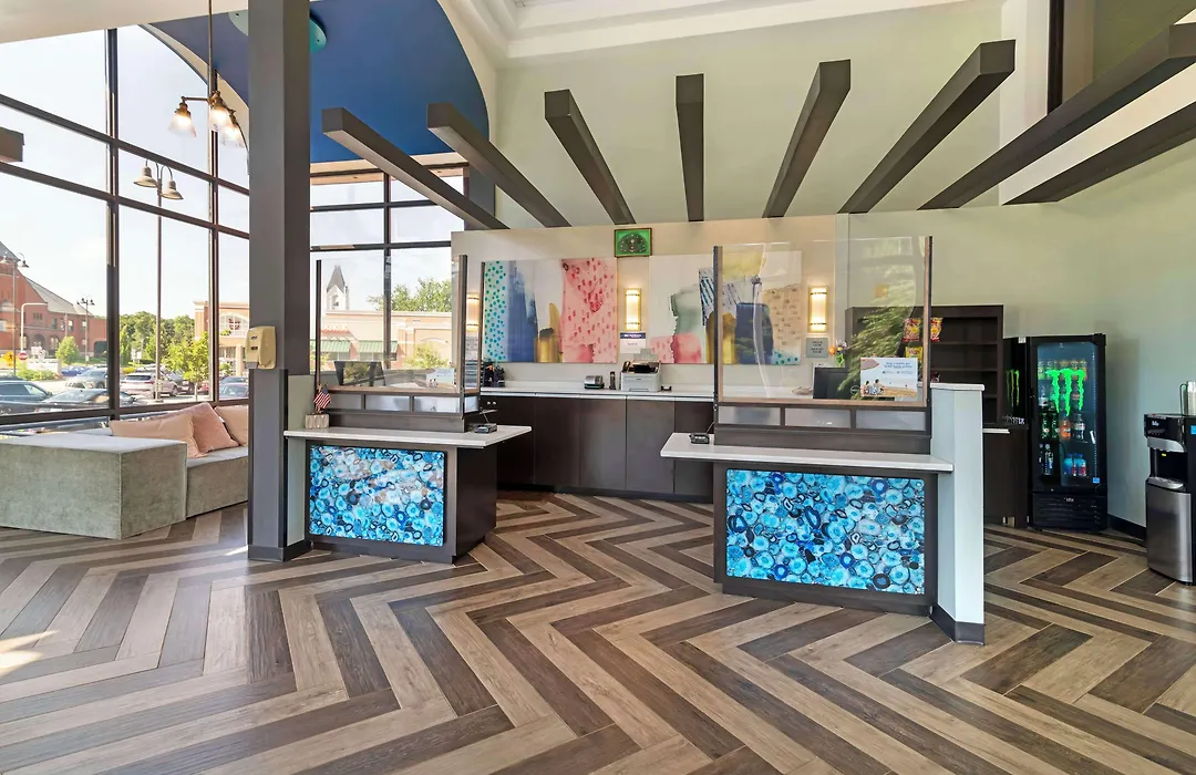 Best Western Plus Landmark Inn-1