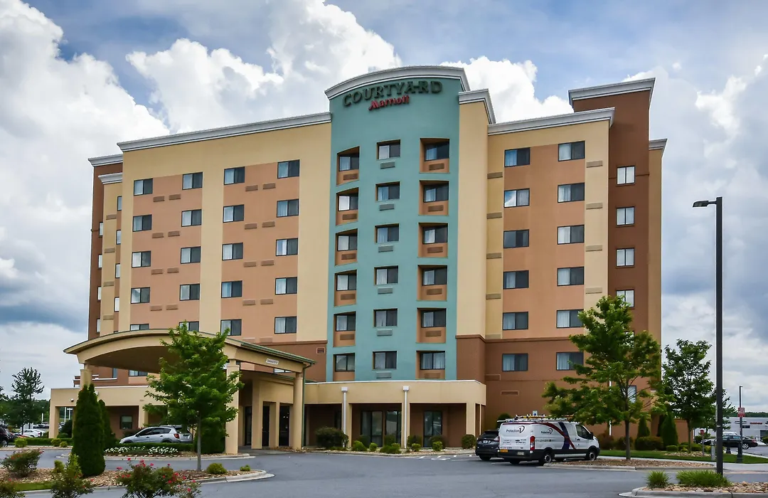 Courtyard Charlotte Concord-1