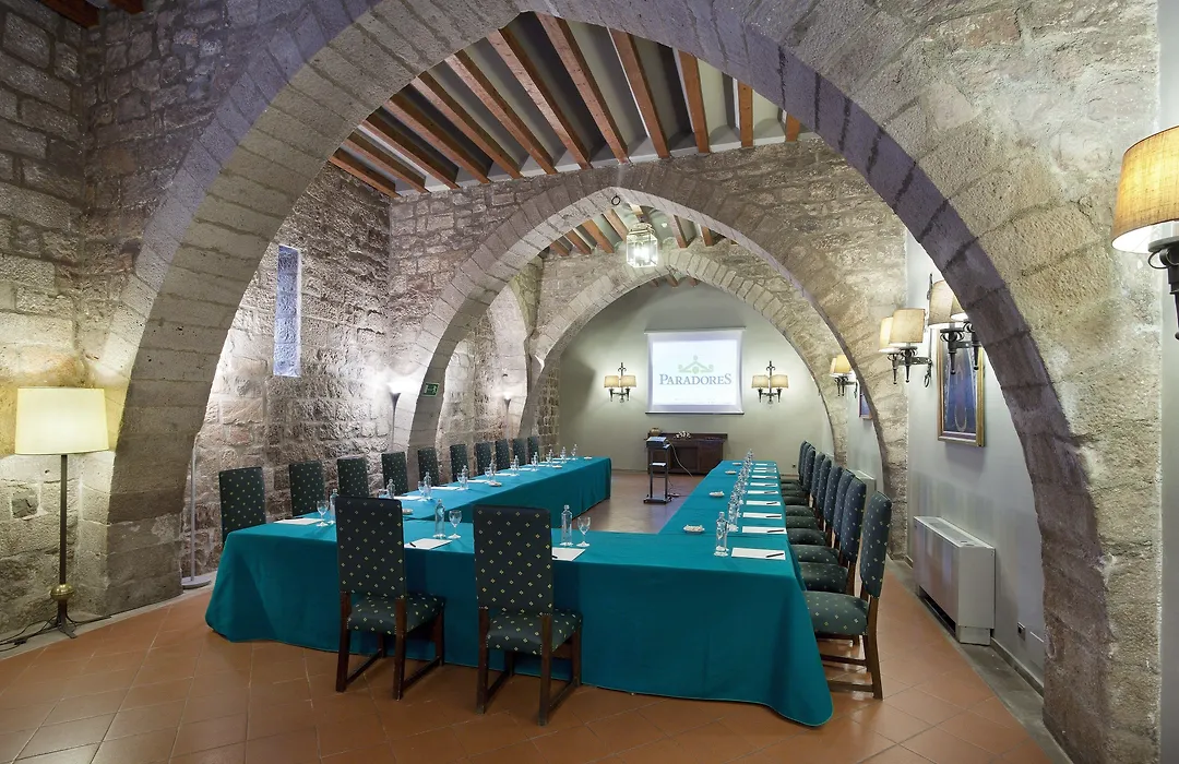 Parador De Cardona-1