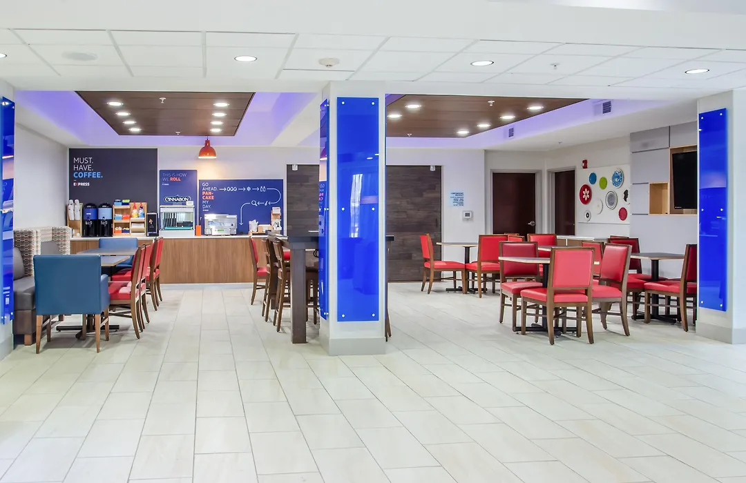 Holiday Inn Express & Suites - Olathe South By Ihg-1