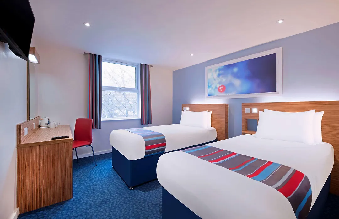 Travelodge Limerick Castletroy-1